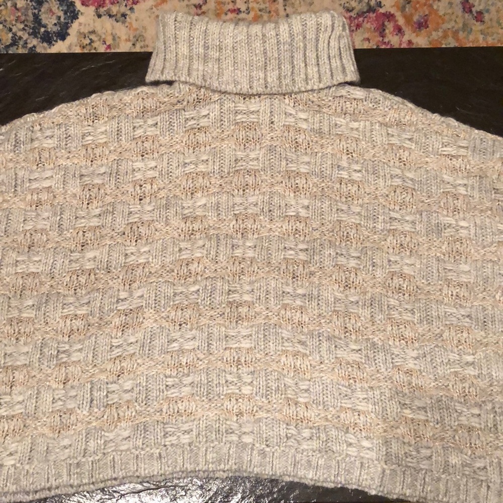 Girl’s Sweater Poncho
